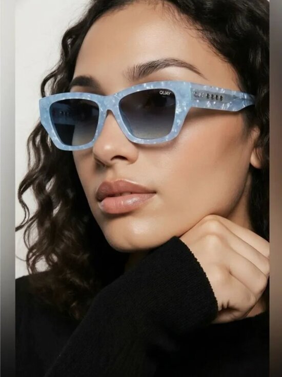 QUAY Women’s  Sunglasses “No Apologies” Arctic Tort Frames/Navy Lens- Limited Ed main image 2